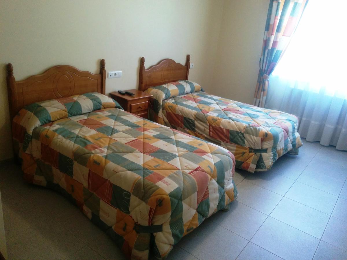 Hostal Carmen Hotel El Puente  Buitenkant foto