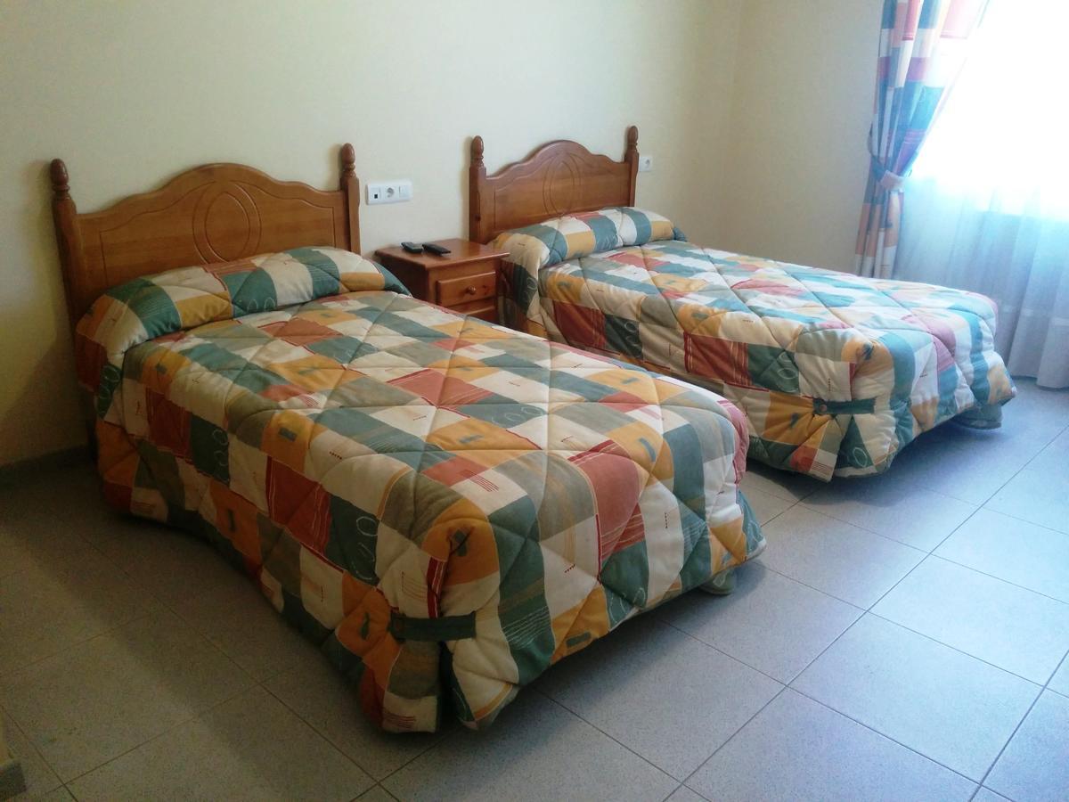 Hostal Carmen Hotel El Puente  Buitenkant foto